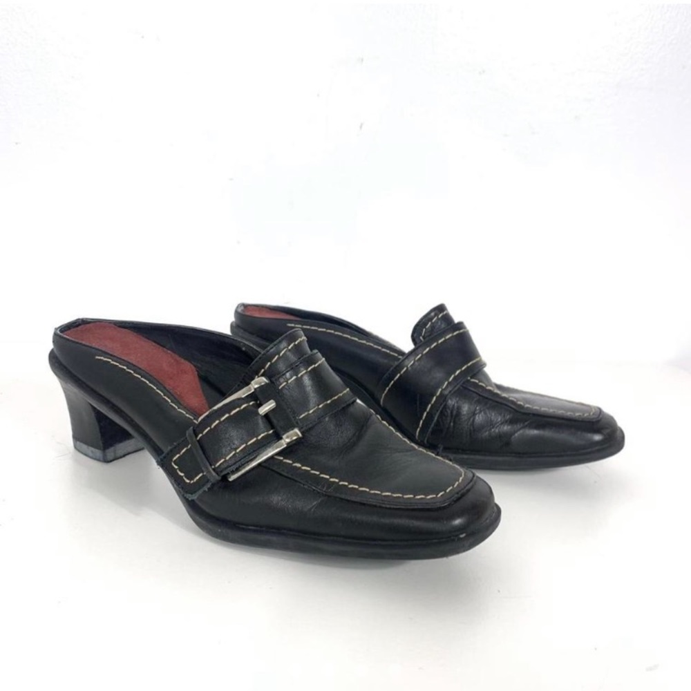 VINTAGE ARTSY BLACK BELTED CLOSED GENUINE LEATHER MULE SMALL HEEL KITTEN HEEL